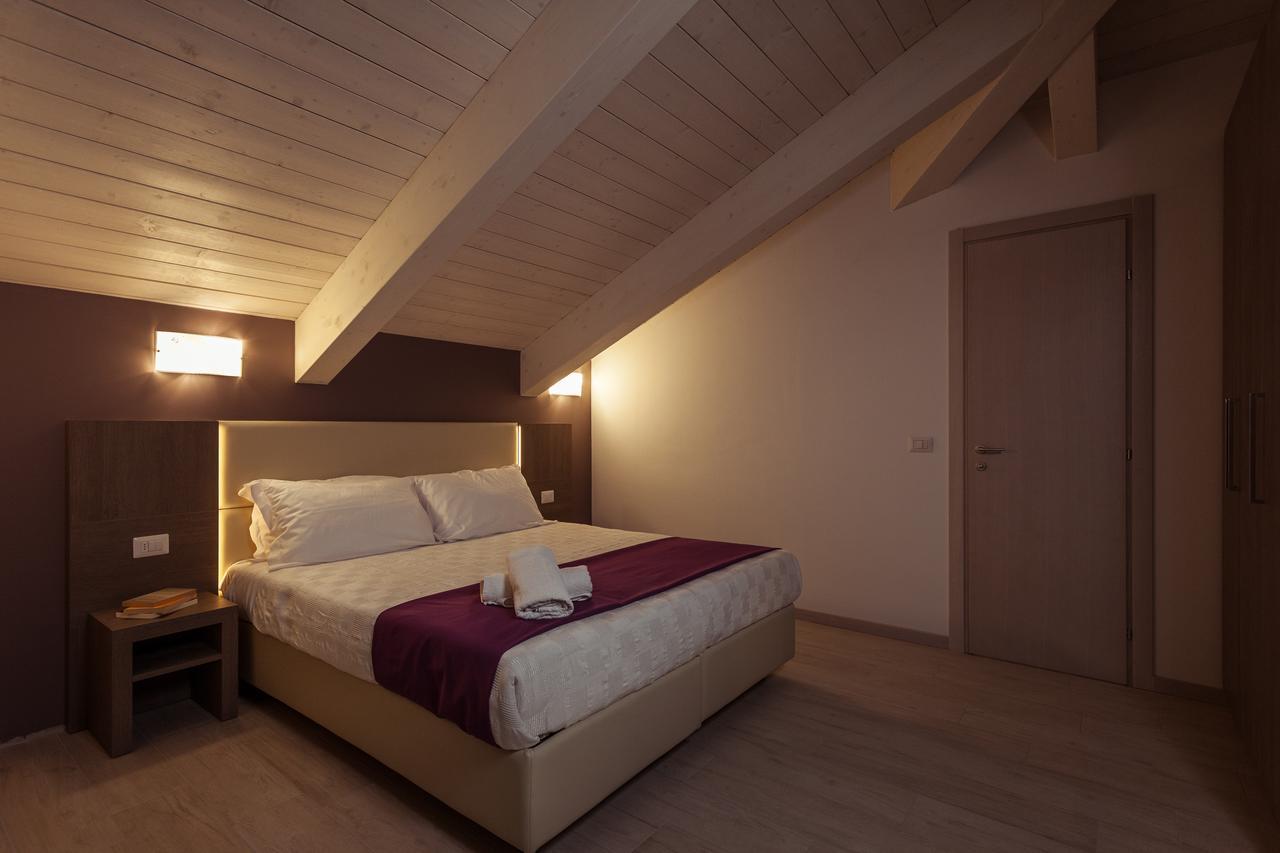 Hotel Gioia Римини Экстерьер фото